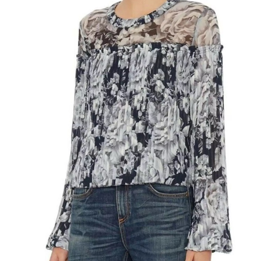 INTERMIX Charlotte Silk Crew Neck Petite Pleated Floral Long Sleeve S/P